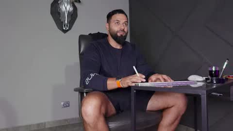 Matthew .. for short call me Matt online show from September 22, 10:03 pm