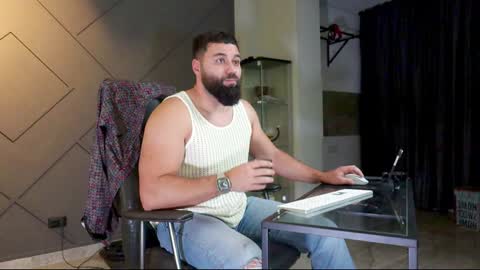 Snapshot of glennmasters chatting on January 17, 2:08 am Matthew .. for short call me Matt online show from January 17, 2:08 am