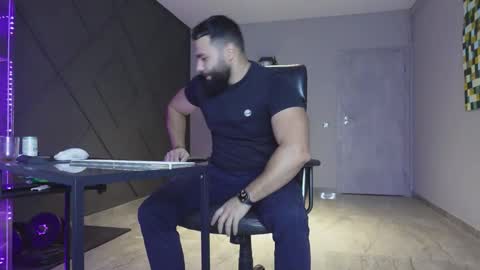 Matthew .. for short call me Matt online show from December 20, 3:46 am