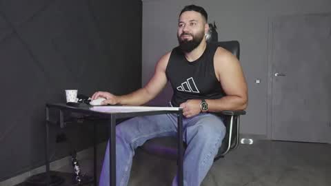 Matthew .. for short call me Matt online show from November 12, 4:04 am