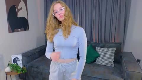 Stacy online show from October 7, 7:26 am