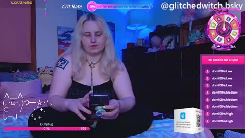Snapshot of glitchwitch chatting on February 7, 12:09 am Glitch online show from February 7, 12:09 am
