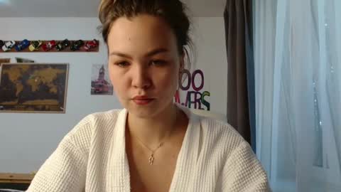 glitter_doll online show from September 26, 10:56 am