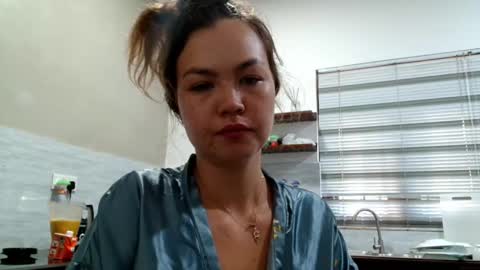 glitter_doll online show from November 3, 8:04 am