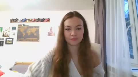 glitter_doll online show from March 1, 2:44 pm