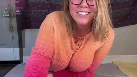 GlitterKitty 108 online show from October 4, 1:31 pm