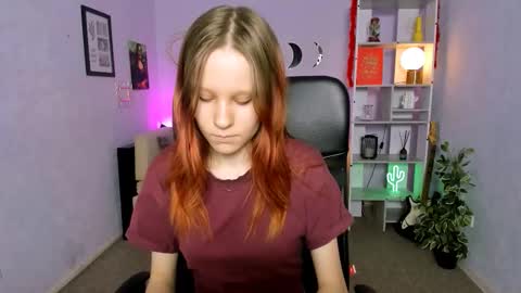 gloria_flower_ online show from March 5, 7:06 am