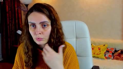 Gloria Wood online show from November 27, 6:15 pm