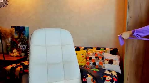 Gloria Wood online show from December 15, 4:47 pm