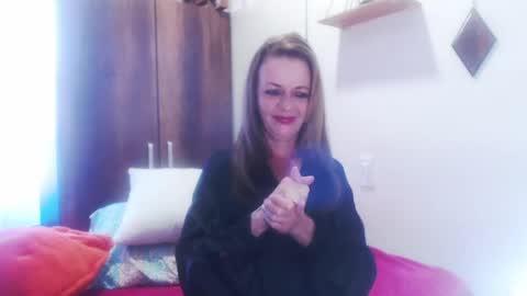 gloriawhitte7 online show from December 8, 5:55 pm