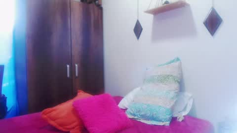 gloriawhitte7 online show from December 5, 8:38 pm