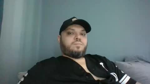 Snapshot of glusgan chatting on September 16, 7:33 am Your boy online show from September 16, 7:33 am
