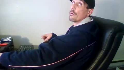 gmang4242 online show from May 1, 6:02 pm