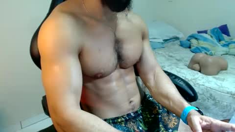 Snapshot of god_hunkules chatting on September 17, 6:11 pm god hunkules online show from September 17, 6:11 pm