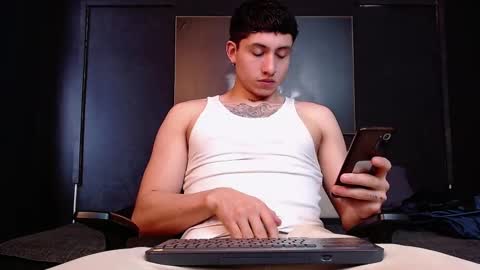 Snapshot of god_of_olympus1 chatting on October 17, 12:09 pm steven online show from October 17, 12:09 pm