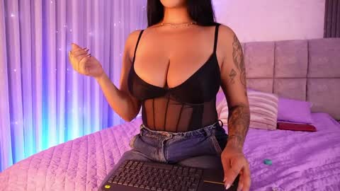 goddess_eli77 online show from May 13, 3:05 am