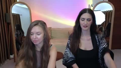   330 UTC2 girls   online show from September 26, 3:36 am