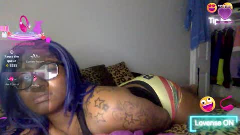 DestineReign online show from November 15, 10:06 am