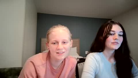 Snapshot of goddessfeyaa chatting on September 10, 4:57 am feyaa22 online show from September 10, 4:57 am