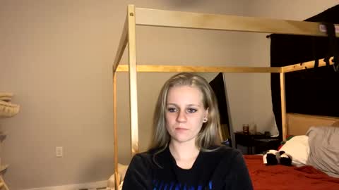 Snapshot of goddessfeyaa chatting on January 12, 1:00 am feyaa22 online show from January 12, 1:00 am