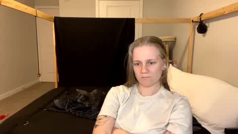Snapshot of goddessfeyaa chatting on February 27, 1:08 am feyaa22 online show from February 27, 1:08 am