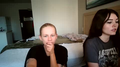 Snapshot of goddessfeyaa chatting on September 13, 4:53 pm feyaa22 online show from September 13, 4:53 pm