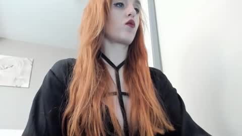 Snapshot of goddesskasyia chatting on January 7, 5:09 pm GoddessKasyia online show from January 7, 5:09 pm