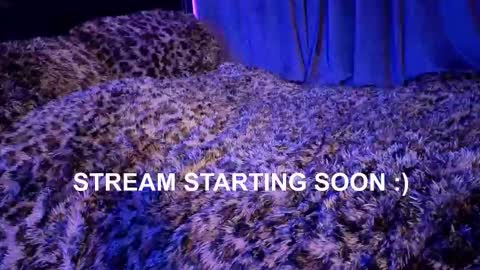 Goddess Mae  NYC online show from January 8, 11:21 pm