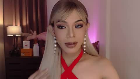 Michaella online show from December 21, 9:01 am