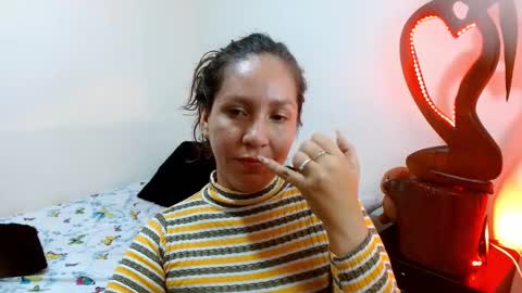 Snapshot of goddessnahi chatting on December 31, 4:16 am Naih Reyes online show from December 31, 4:16 am