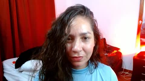 Snapshot of goddessnahi chatting on January 21, 2:22 am Naih Reyes online show from January 21, 2:22 am