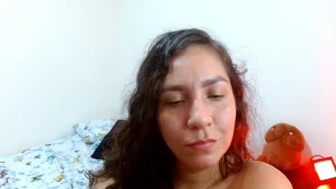 Snapshot of goddessnahi chatting on January 7, 6:05 am Naih Reyes online show from January 7, 6:05 am