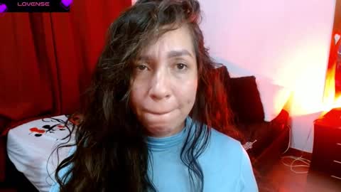 Snapshot of goddessnahi chatting on January 25, 3:19 am Naih Reyes online show from January 25, 3:19 am