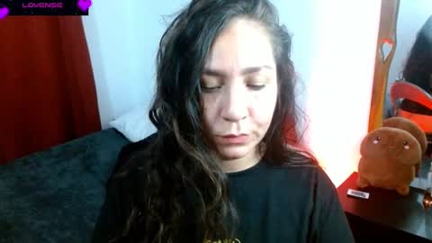 Snapshot of goddessnahi chatting on March 4, 3:44 am Naih Reyes online show from March 4, 3:44 am