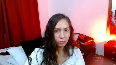Snapshot of goddessnahi chatting on January 22, 7:35 am Naih Reyes online show from January 22, 7:35 am