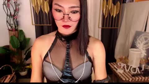 Snapshot of goddessquinnie chatting on February 11, 1:31 am quinnie online show from February 11, 1:31 am