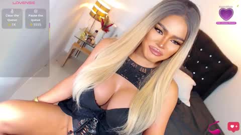 Miss Anna online show from October 17, 9:19 pm