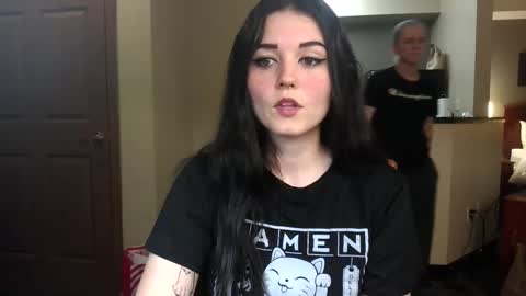 Snapshot of goddessshadowraven chatting on September 17, 4:38 am Goddess Raven online show from September 17, 4:38 am