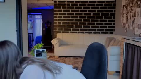 goddivaa online show from April 7, 9:50 pm