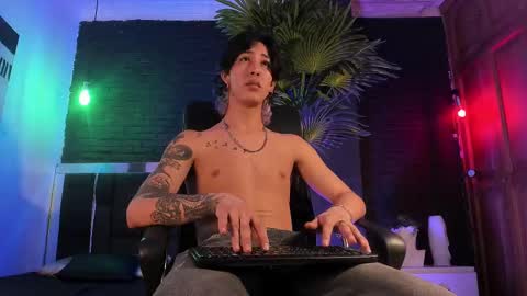 HUAN online show from March 3, 2:15 am
