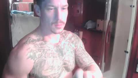 Snapshot of goinwild8900 chatting on February 19, 12:03 am goinwild8900 online show from February 19, 12:03 am