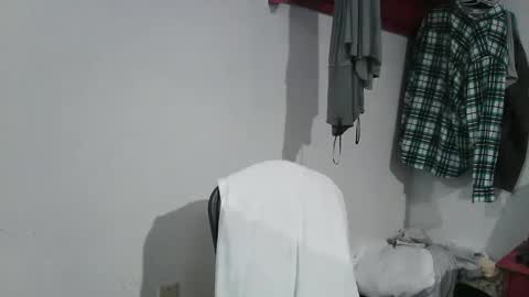Snapshot of goinwild8900 chatting on December 26, 6:52 am goinwild8900 online show from December 26, 6:52 am