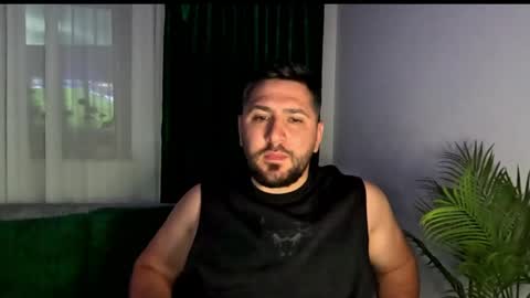 gold_alpha_boy online show from June 17, 6:24 pm