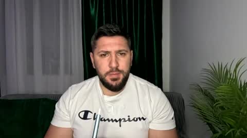 gold_alpha_boy online show from May 15, 7:43 pm