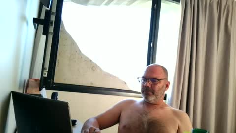 goldaze online show from June 18, 6:35 pm