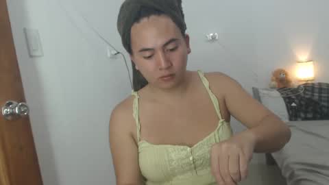 bella online show from January 10, 11:00 am