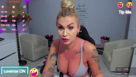 Nicole.. online show from April 1, 2:56 am