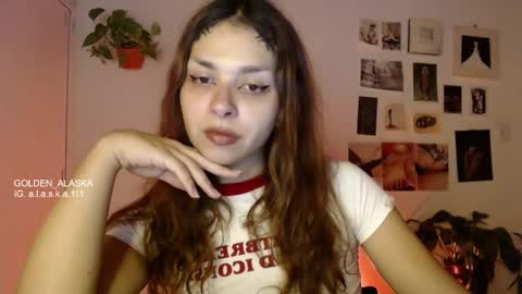 Snapshot of golden_alaska chatting on September 13, 11:40 pm Alaska online show from September 13, 11:40 pm