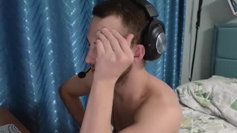 Golden boyyy21 online show from September 20, 10:35 pm