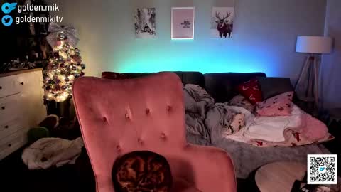 Shy in the streets but a freak in the sheets online show from December 30, 6:09 am